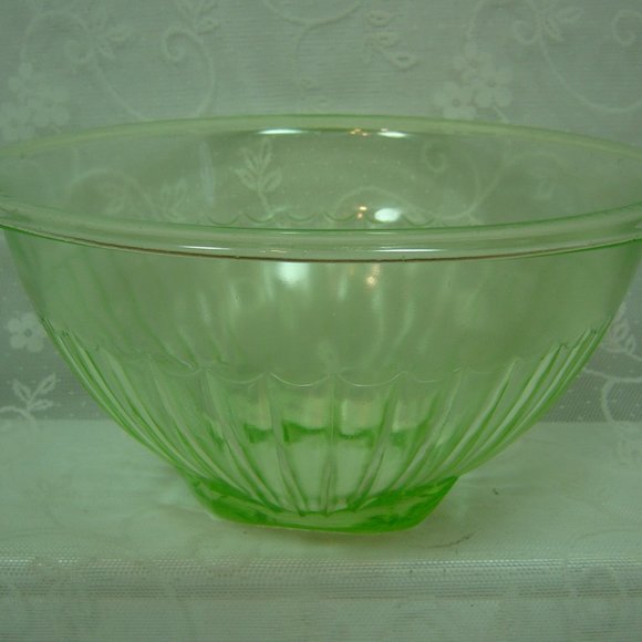 Vintage Dining Vintage Green Depression Glass Serving Bowl95 In